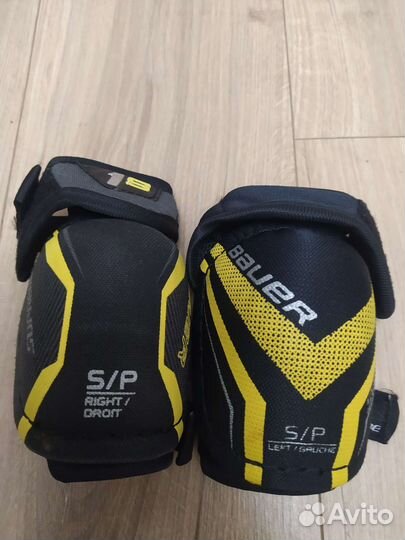 Хоккейная форма, коньки