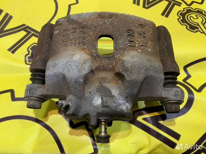 Суппорт передний левый Honda Cr-V RD1 B20B 2000