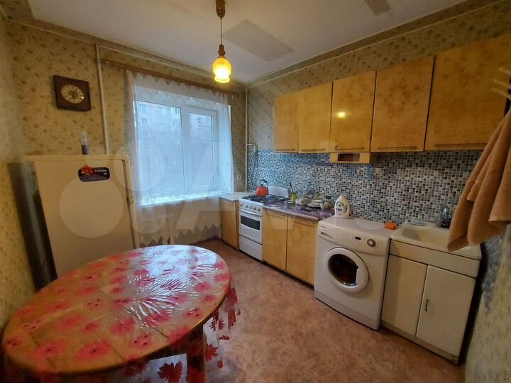 1-к. квартира, 35 м², 4/9 эт.