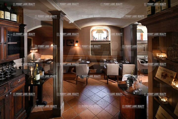 Сдам торговое помещение, 209 м²