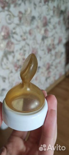 Соска nuk для детей с расщелиной