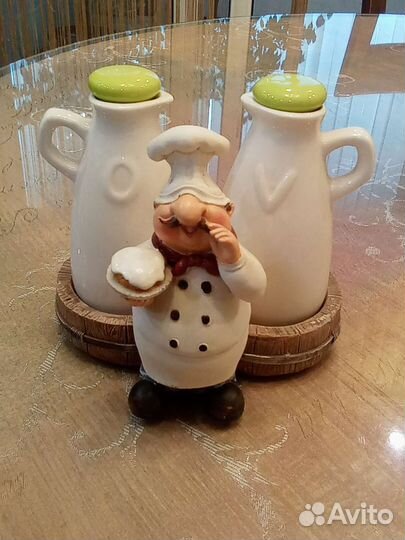 Набор бутылочек на подставке Повар