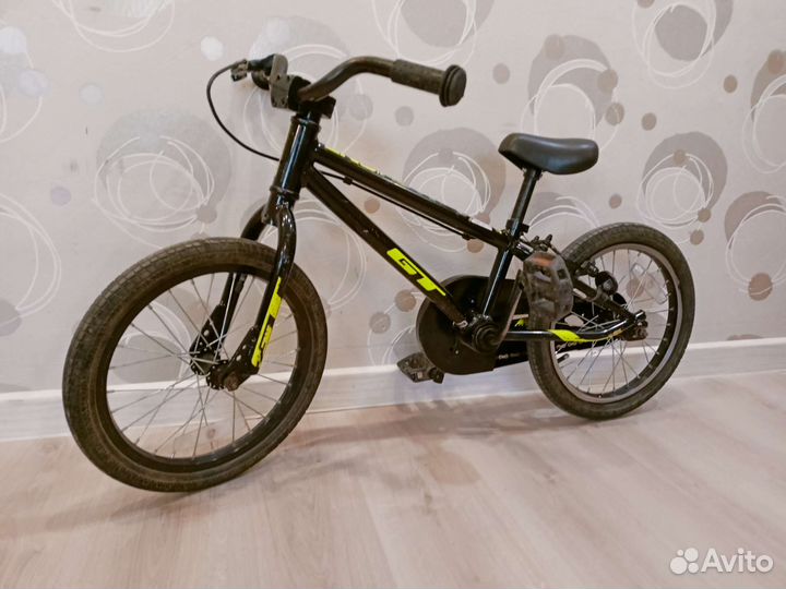 Детский велосипед 16