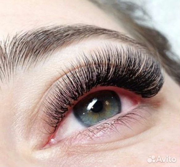 Наращивание ресниц в салоне