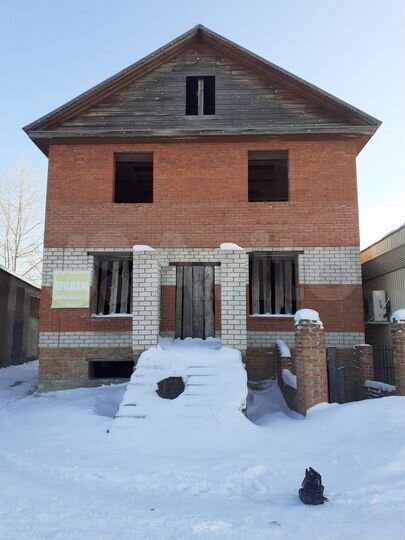 Коттедж 220 м² на участке 3 сот.