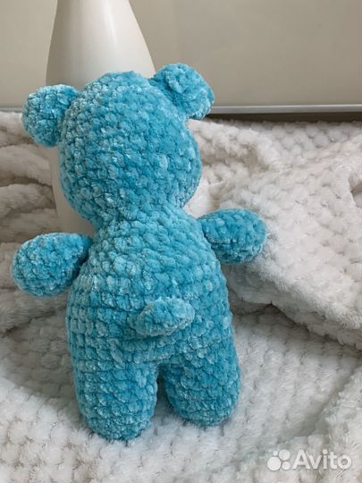 Вязаный мишка, ручная работа