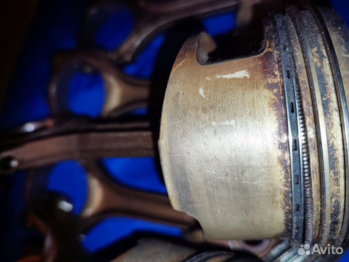 Aqf AXQ поршень с шатуном 4.2 audi