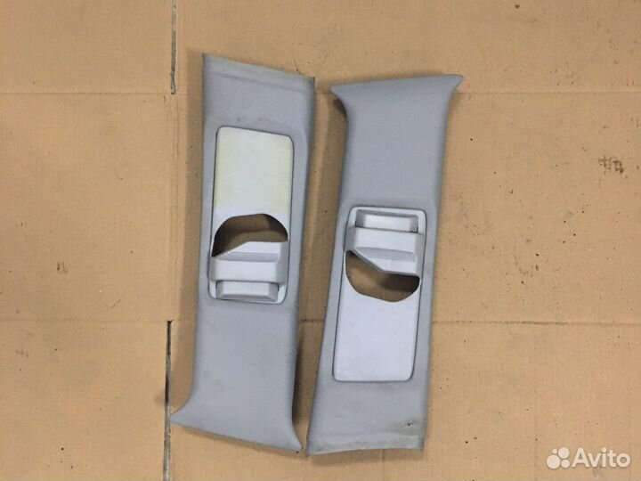 Обшивка стойки Mercedes W203 (3018)