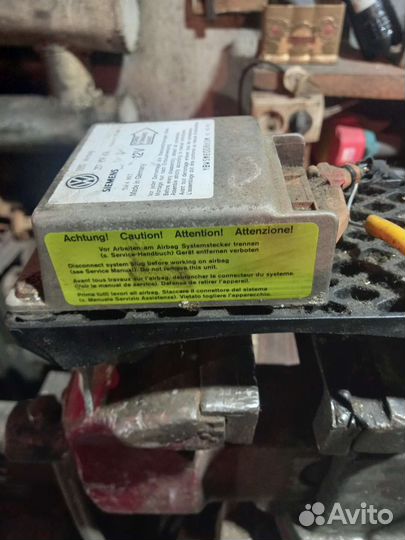 Блок управления подушкой безопасности