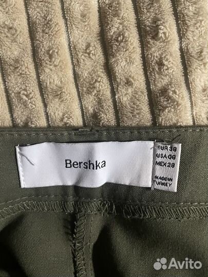 Штаны bershka зеленые