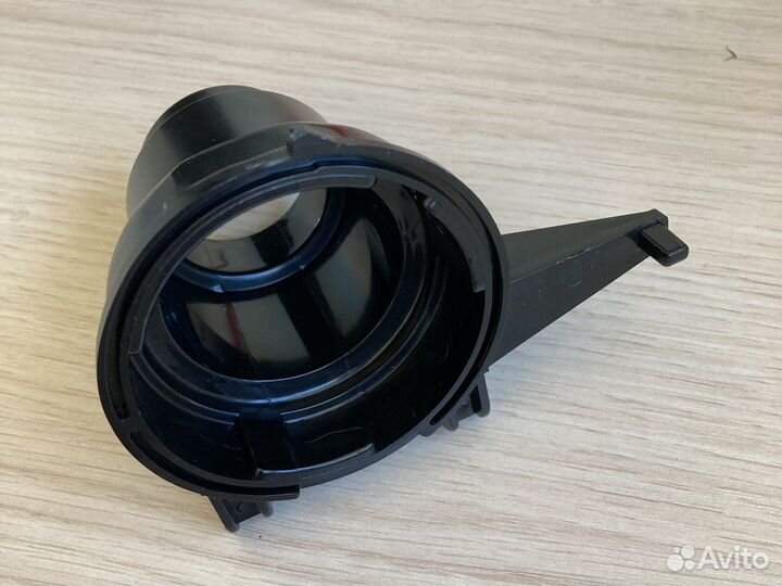 Крепление шланг Кирби к корпусу