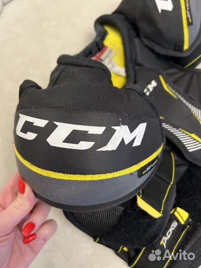 Нагрудник хоккейный CCM jr