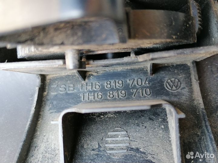 Дефлектор воздуш.VW Golf III 1991-97 1H6819704