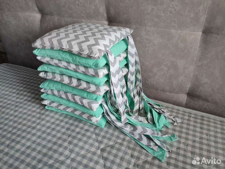 Бортики на детскую кроватку