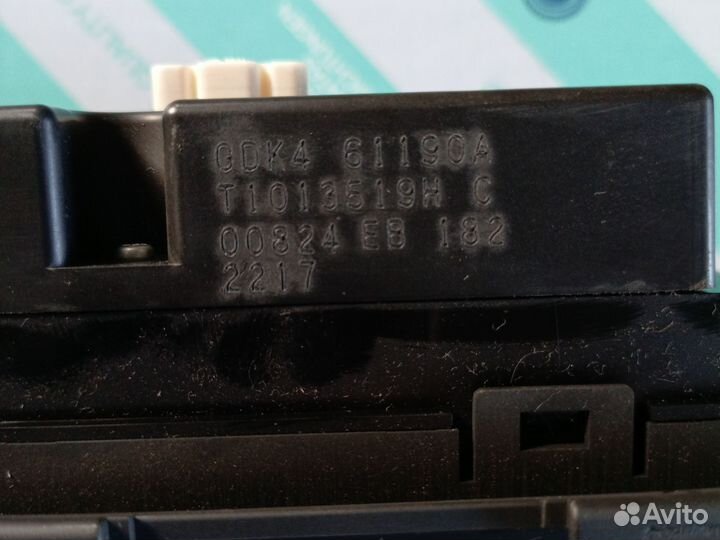 Блок управления климатом печкой mazda 6. 2010г