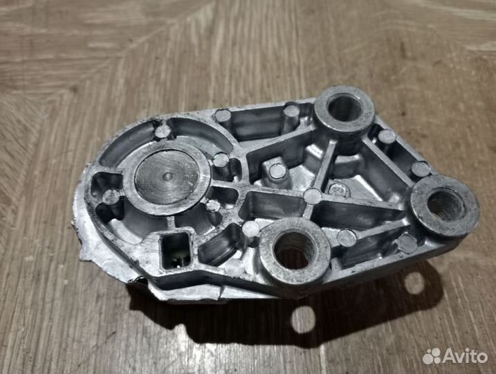 Ролик натяжитель грм новый chevrolet lacetti