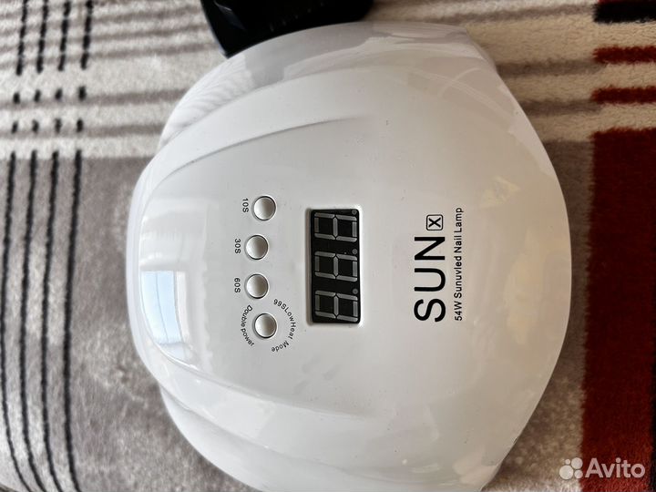 Лампа для сушки ногтей
