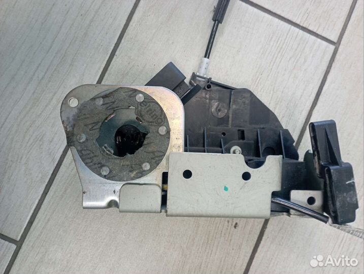 Замок водительской двери transit 14