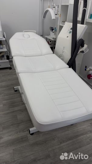 Кушетка косметологическая на гидравлике