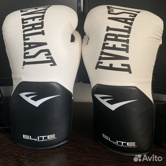 Боксерские перчатки Everlast Elite Pro Style 12 oz