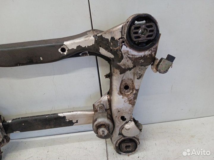 Балка подмоторная Audi A8 D3 4.2 2003