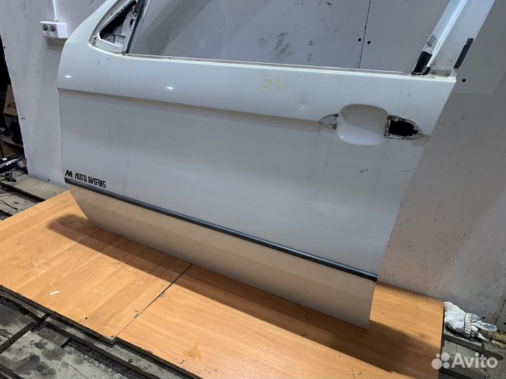 Дверь передняя левая Bmw x5 e53