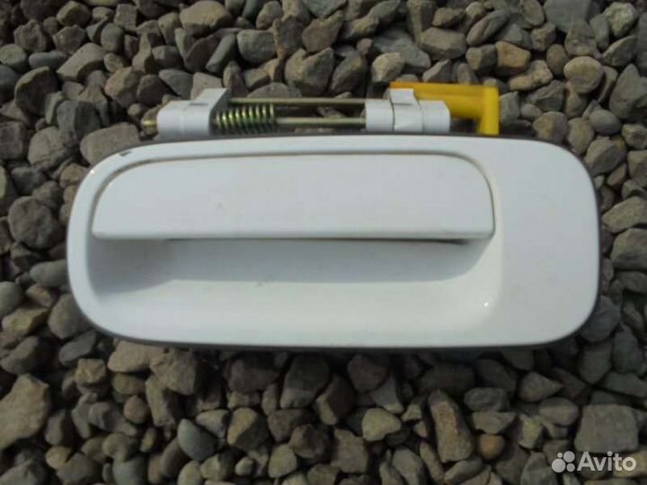 Ручка двери внешняя задняя левая Toyota Camry SV30