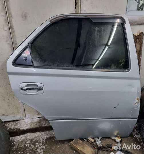 Задняя правая дверь под ремонт