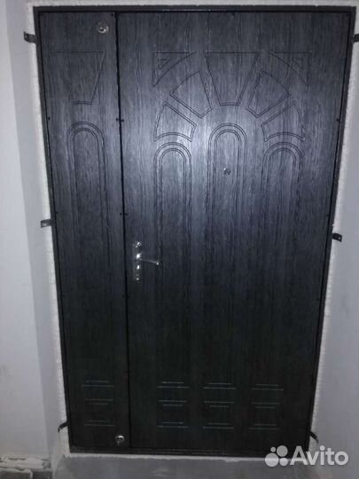 Дверь металлическая двухствортчатая