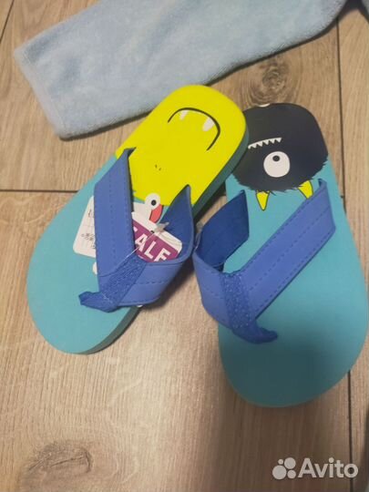 Халат 98-110 + сланцы р.28