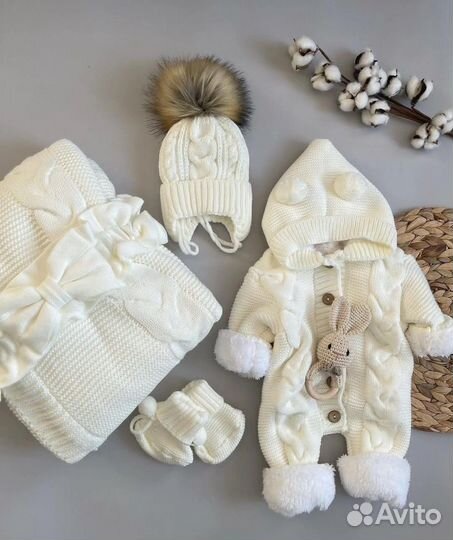 Комплект на выписку зима