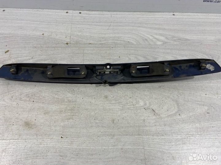 Накладка крышки багажника Ford Mondeo 3 (00-07)