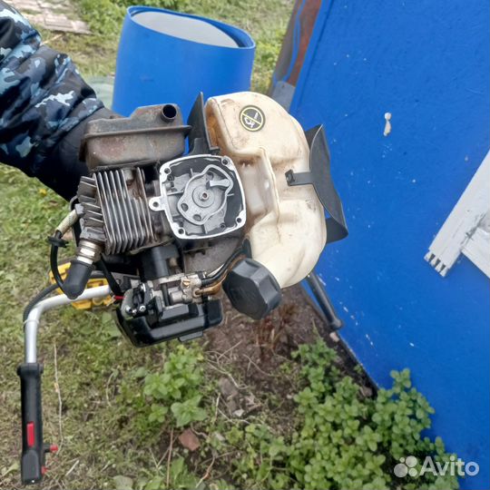 Триммер бензиновый на запчасти