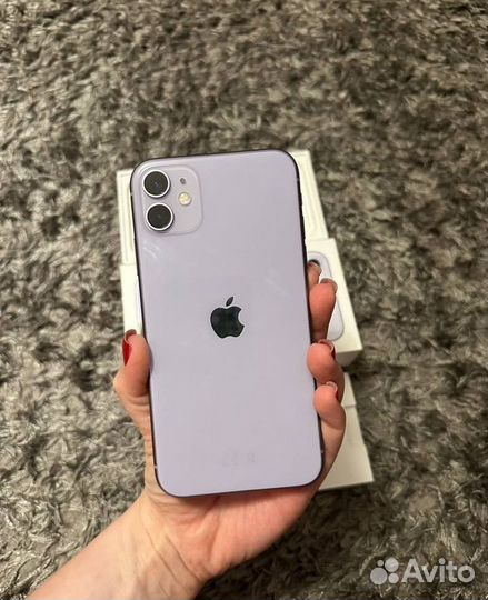 iPhone 11, 64 ГБ