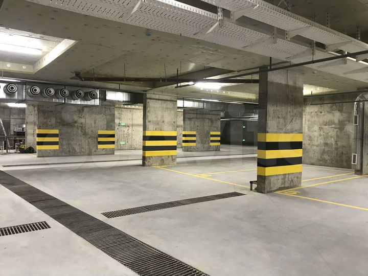 Машиноместо, 15 м²