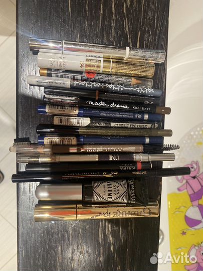 Карандашы, тушь, консиллер, строгалка