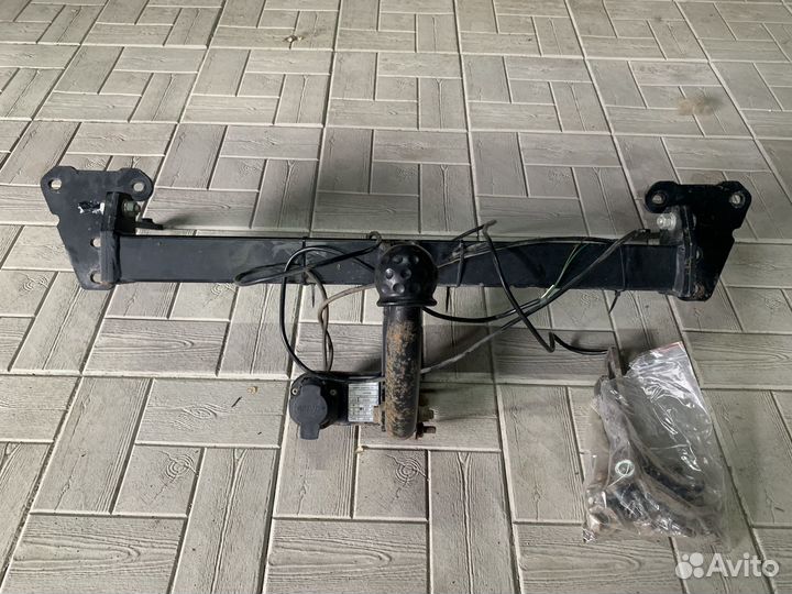 Фаркоп Subaru XV 2012