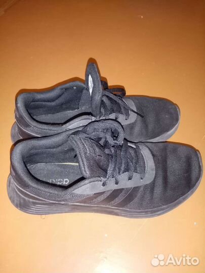 Кроссовки adidas