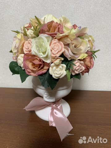 Арома ваза с цветами