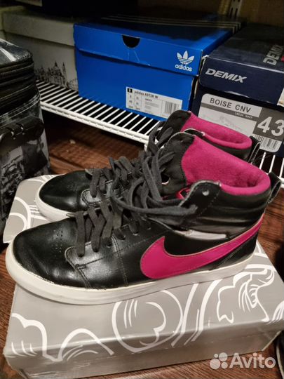 Кроссовки женские nike