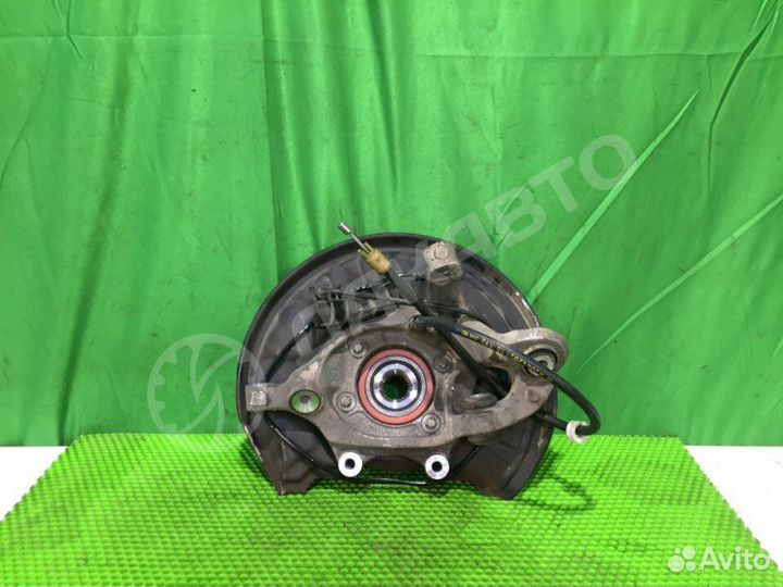 Цапфа (кулак) задняя левая Mercedes-Benz C W204