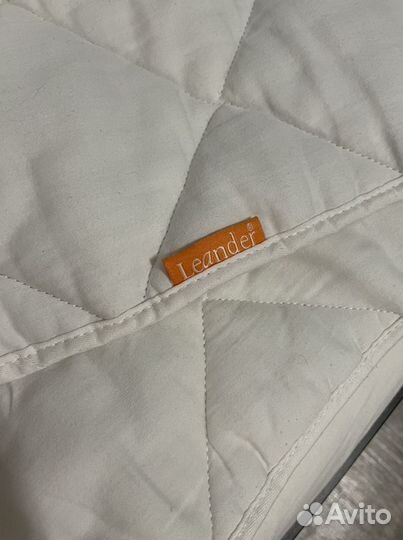 Наматрасник стеганный Leander овальный