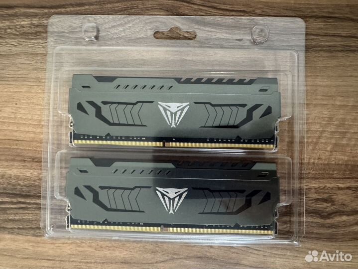 Оперативная память Patriot Viper DDR4 16GB 3600