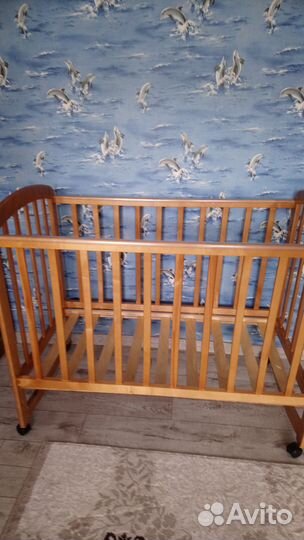 Детская кроватка