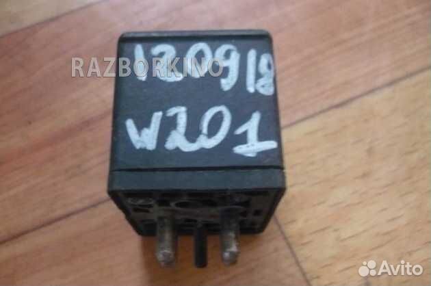 Реле A0015424919 Мерседес R107 SL