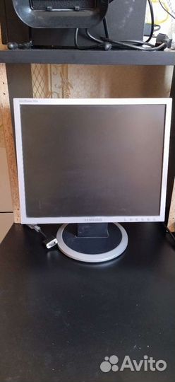 Монитор 17 (43 см) Samsung 740N D