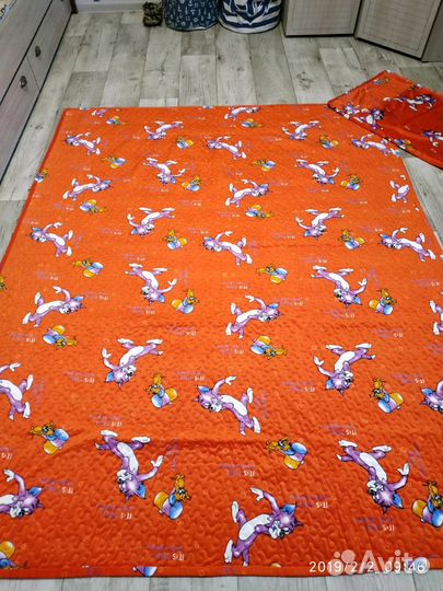 Покрывало+ наволочка, новые