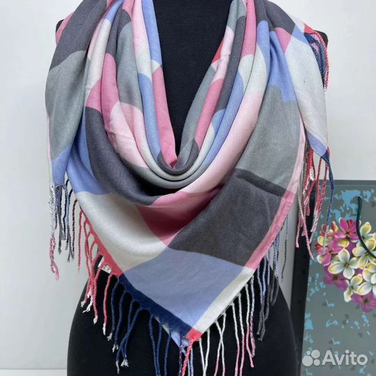 Шарфы и палантины