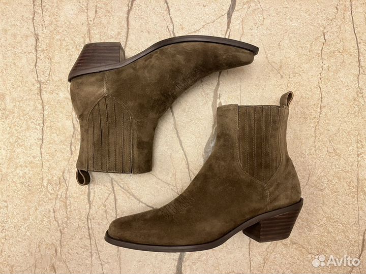 Ботильоны казаки женские Lime 37