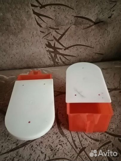 Контейнеры для непищевых продуктов и инструментов